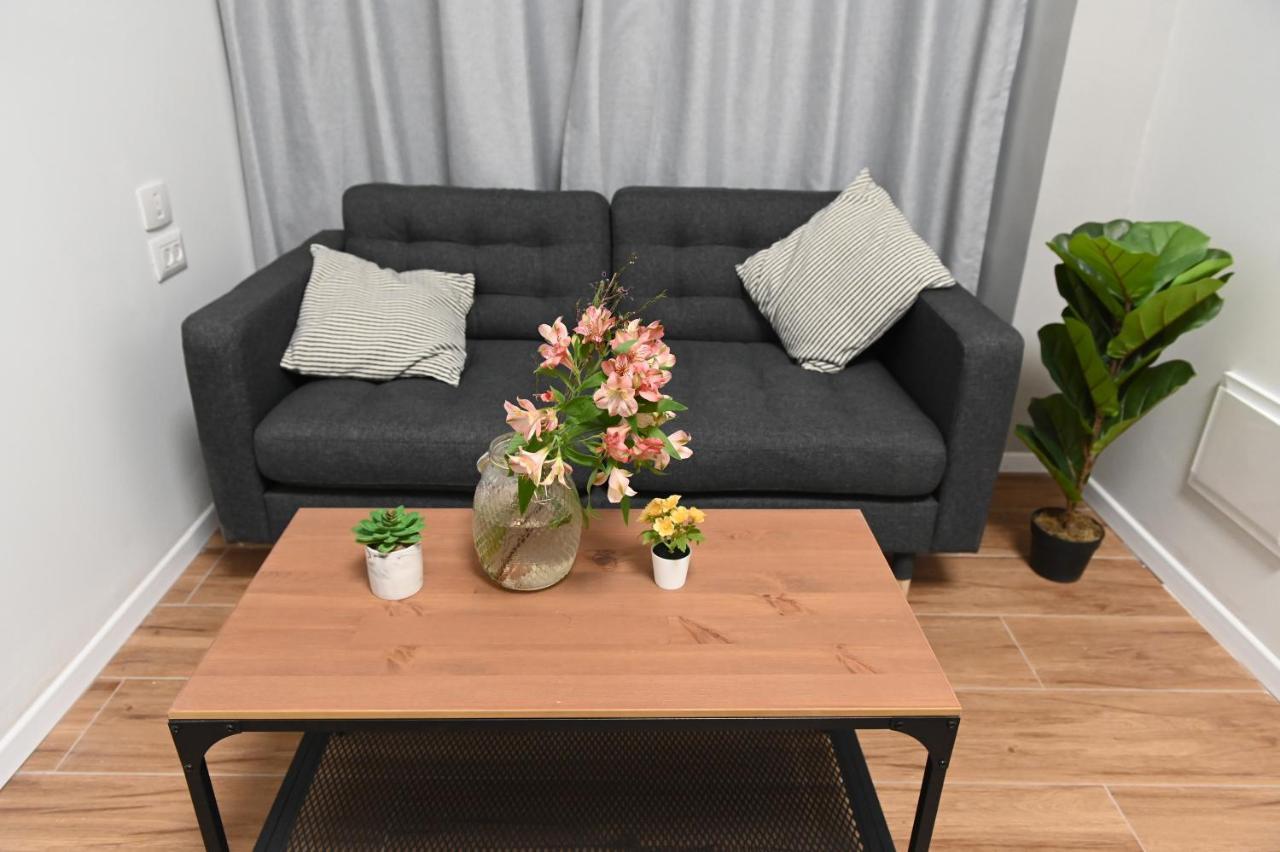 Kalvin By Levinsky Market Apartment Tel Aviv